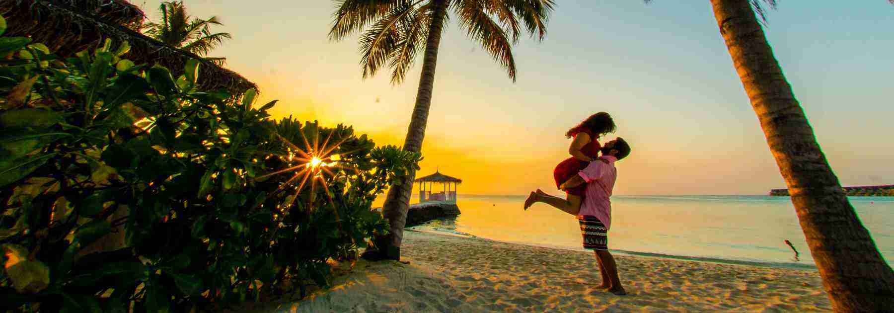 Jet lag recovery calculator and travel healthcare